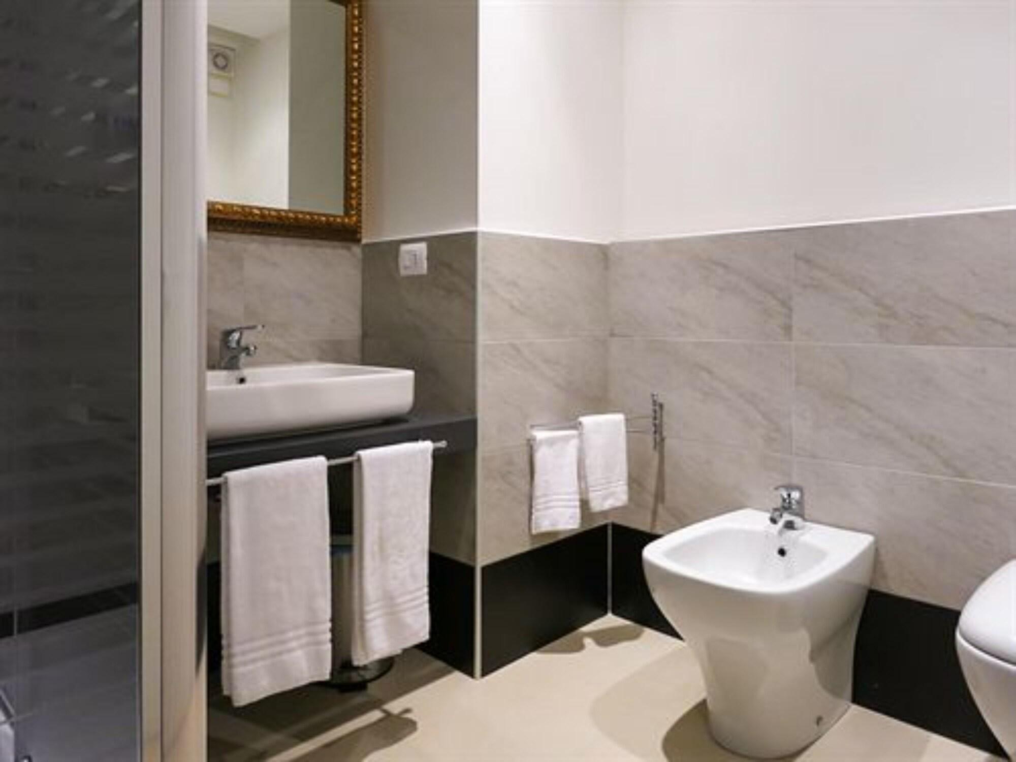 La Locanda Del Pino Milaan Buitenkant foto