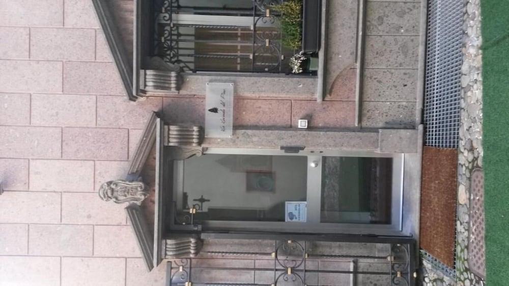 La Locanda Del Pino Milaan Buitenkant foto